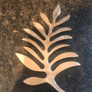 Gold colour leaf hot plate